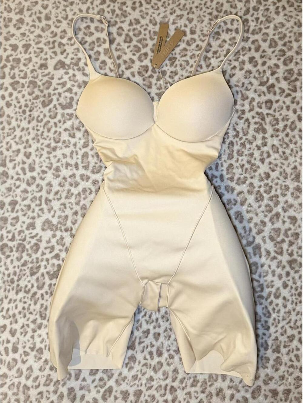Skims Ultimate Body Butt and Hip Pad Mid-Thigh Bodysuit